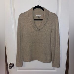 Sarah‎ Spencer Angora/ Lambs wool blend v neck collared sweater size medium